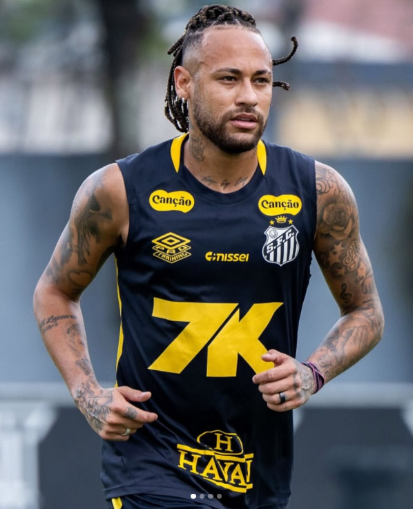 Kiểu tóc Neymar Cornrow đậm chất đường phố