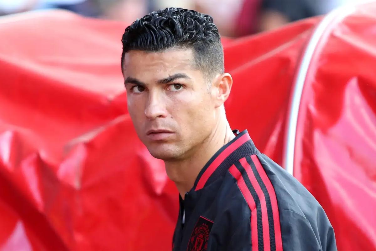 Kiểu tóc Ronaldo sắc nét, nam tính