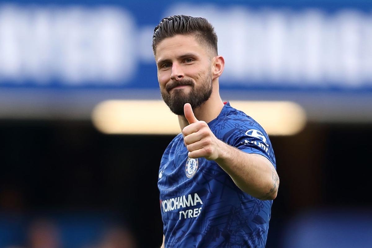 Olivier Giroud nổi bật với vẻ ngoài lịch lãm của bóng đá Pháp